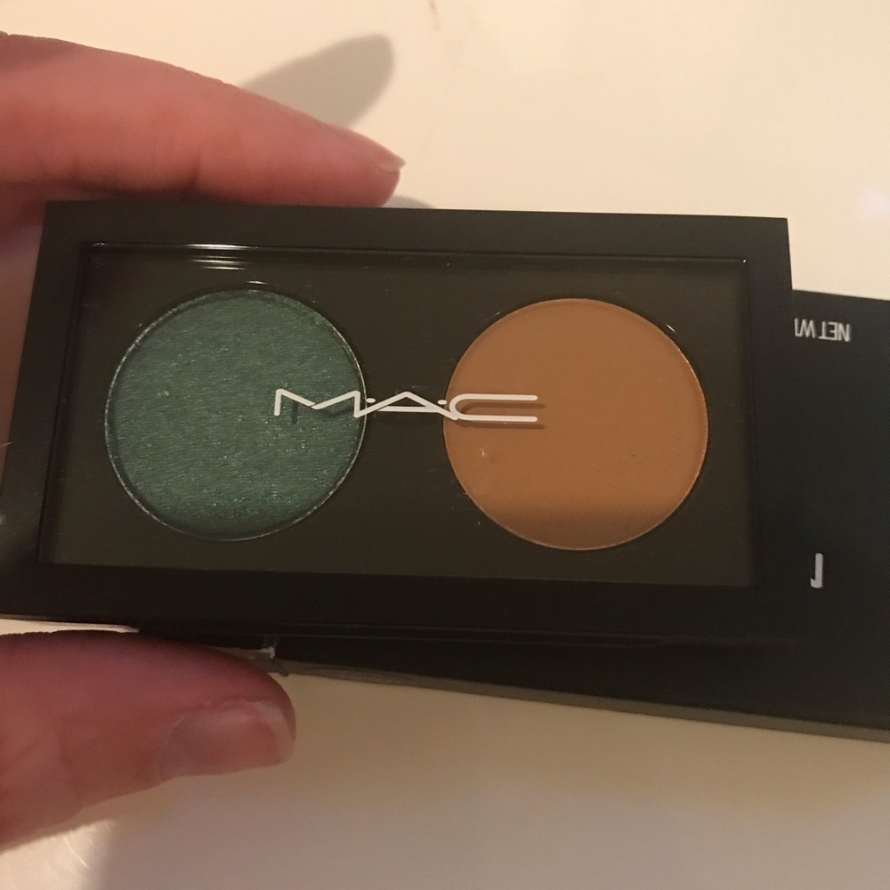 Preset duo eyeshadows